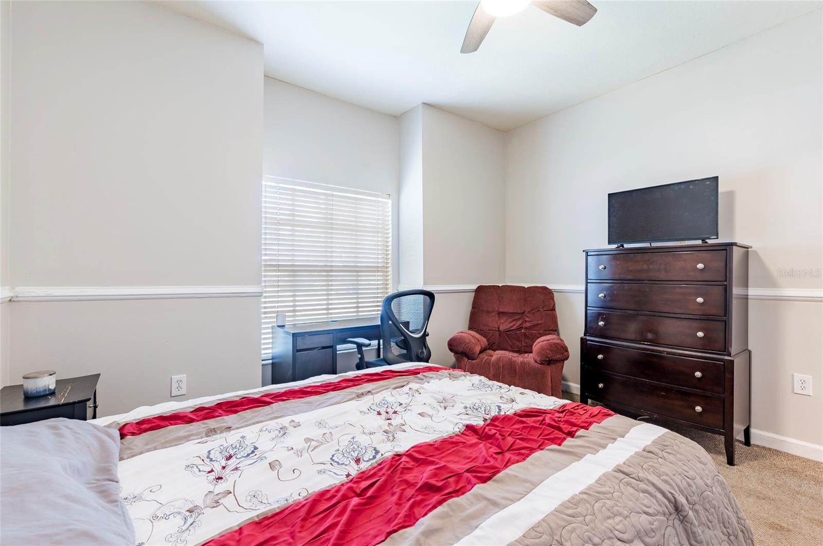 8213 N KLONDYKE ST — photo 15