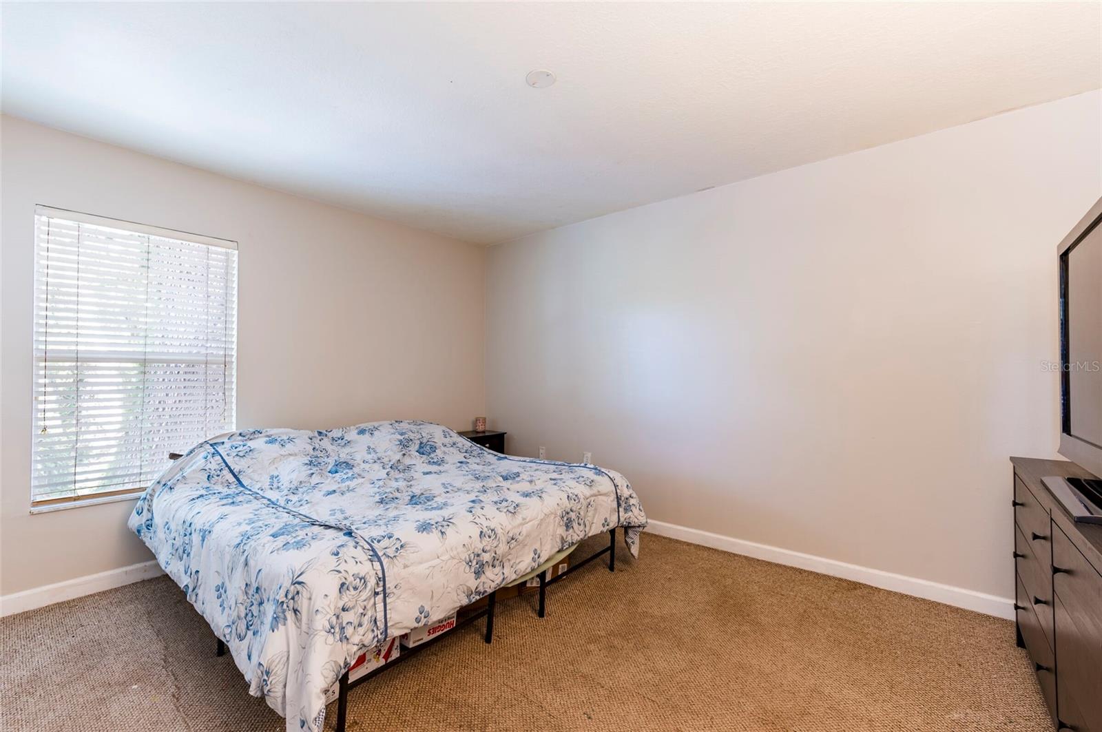 8213 N KLONDYKE ST — photo 18