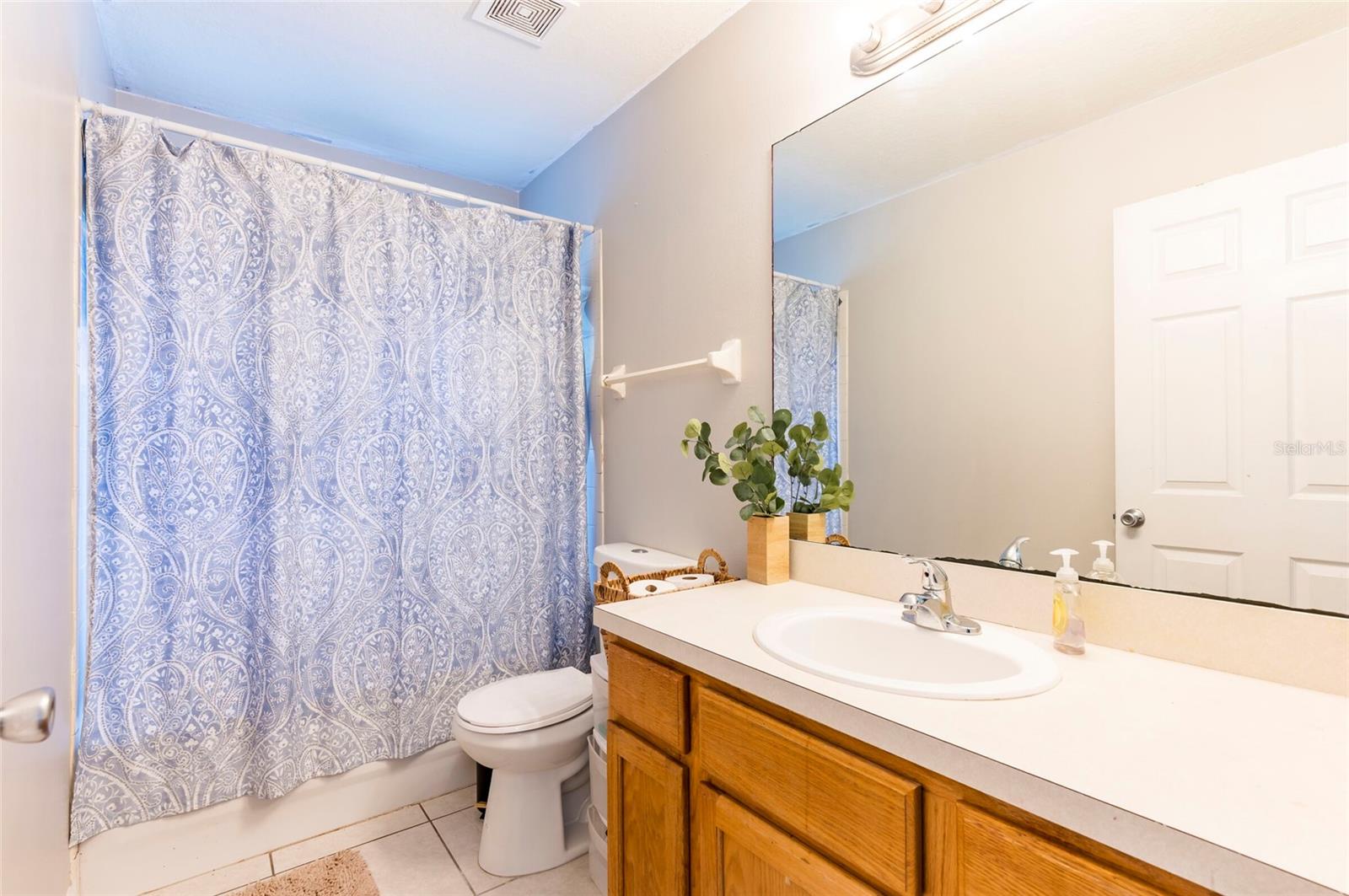8213 N KLONDYKE ST — photo 17