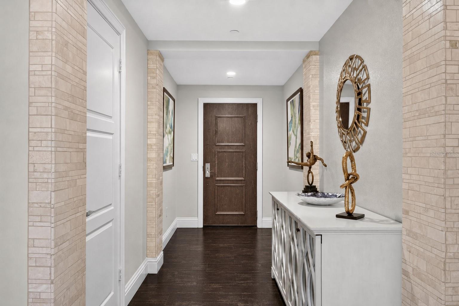11 BAYMONT ST #807 — photo 8