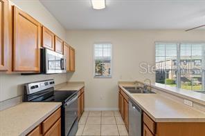 2512 LEXINGTON OAK DR — photo 17