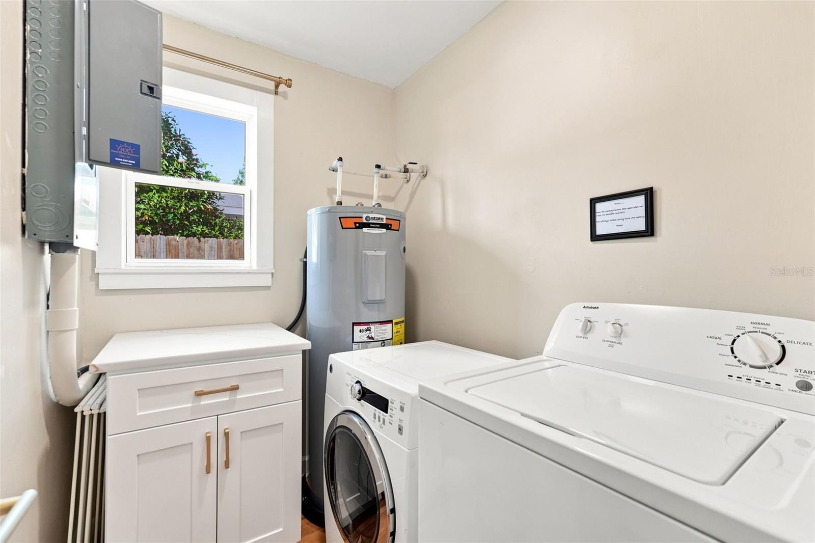 2667 CHERYLE LN — photo 32