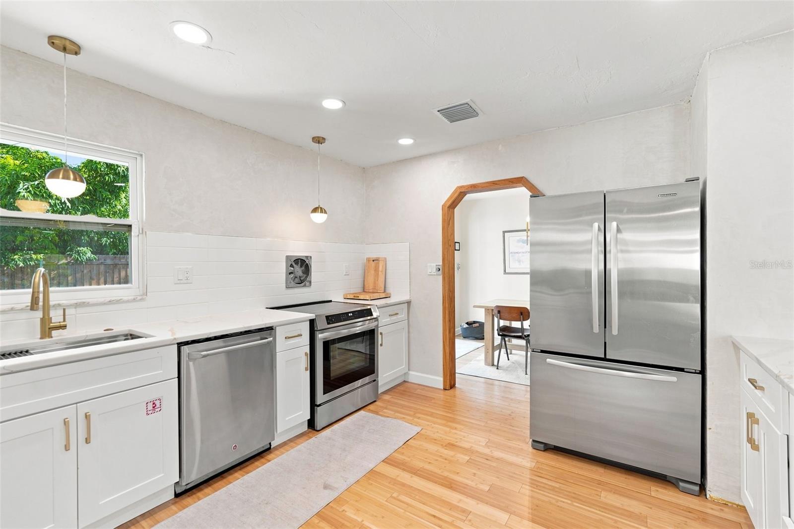 2667 CHERYLE LN — photo 21