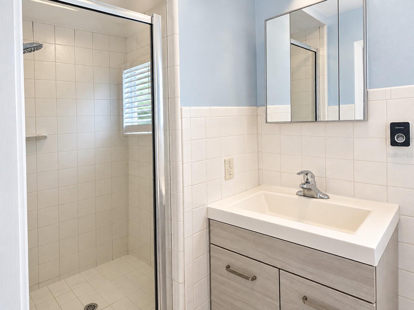 806 W WEST ST — photo 14