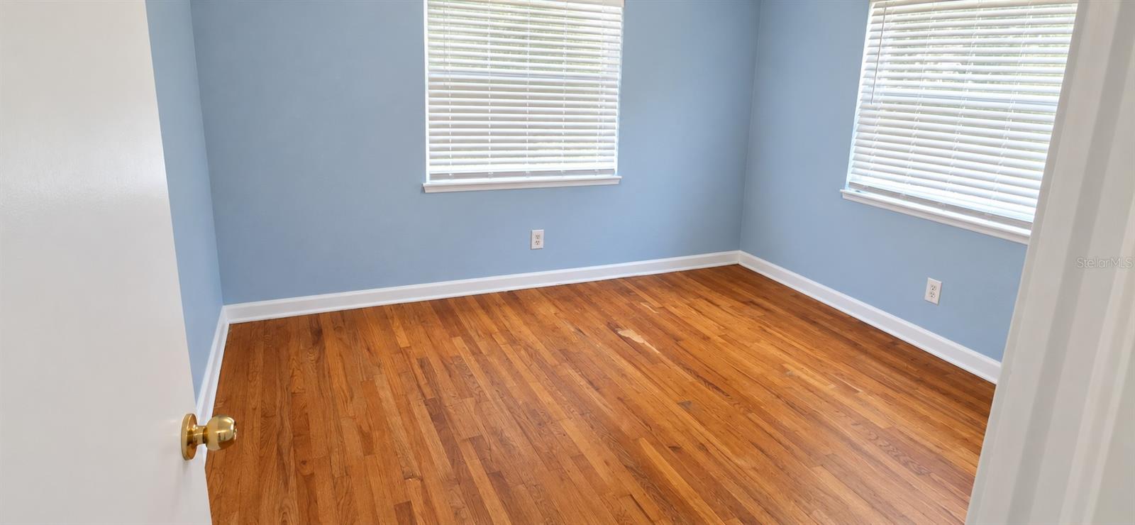 806 W WEST ST — photo 15