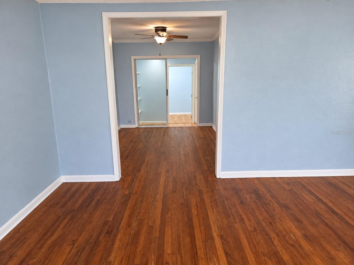 806 W WEST ST — photo 4