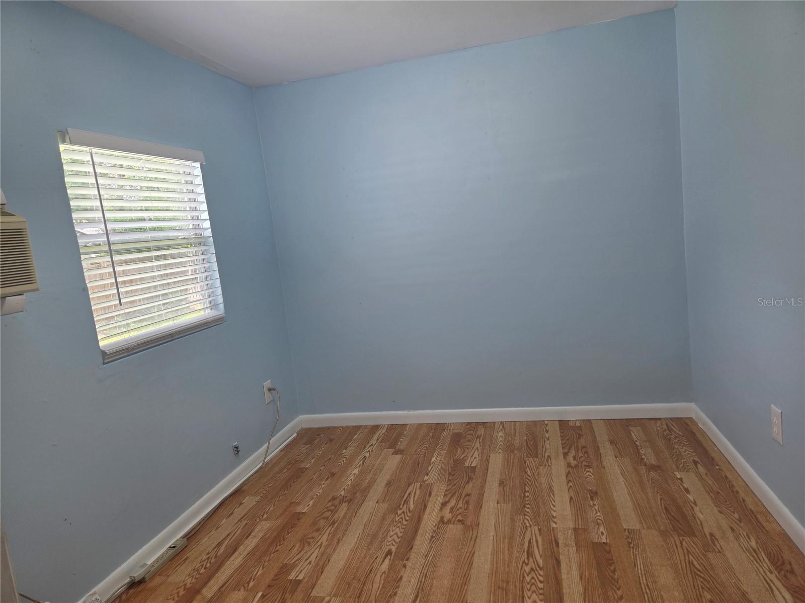 806 W WEST ST — photo 6