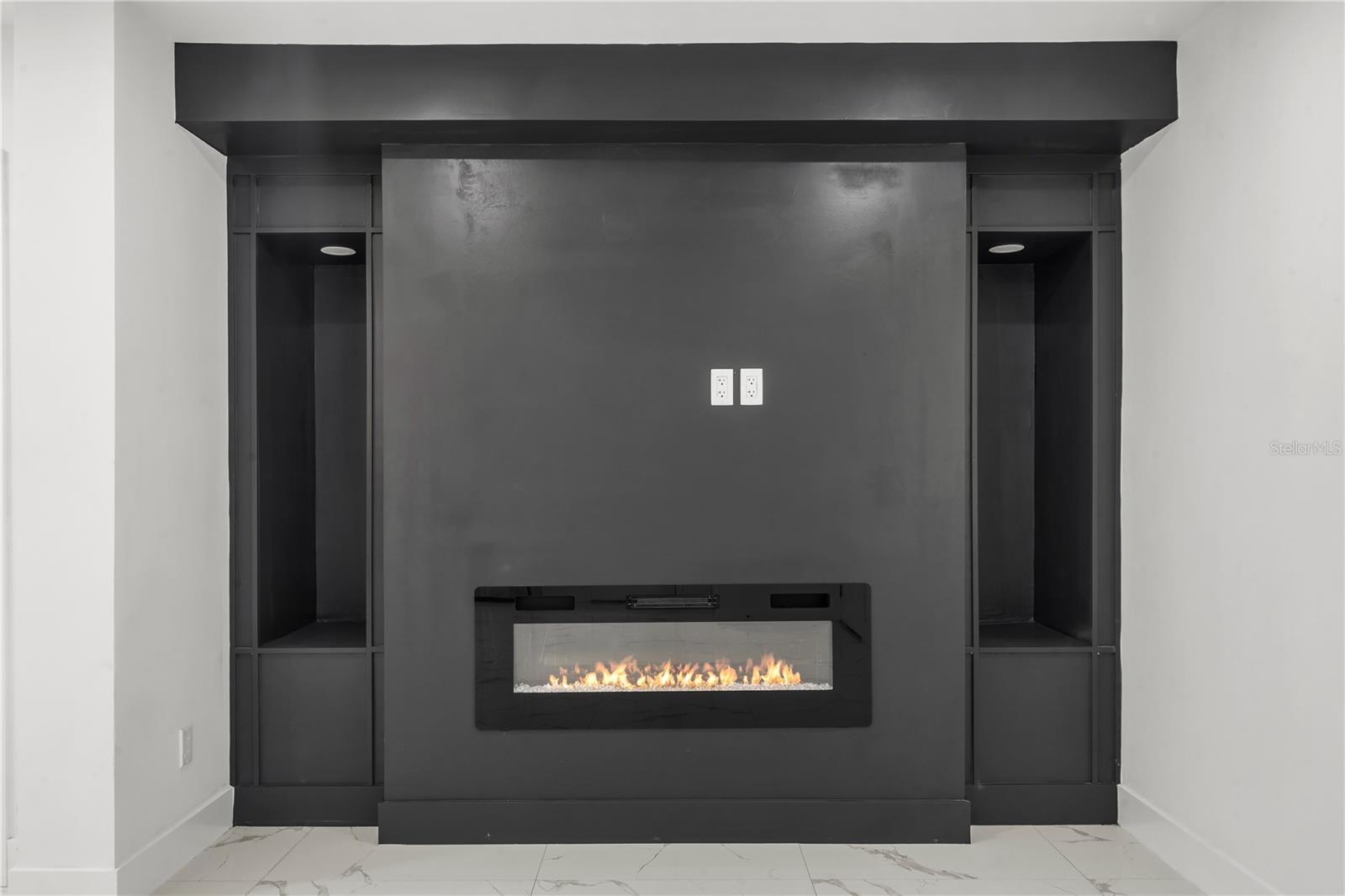 4112 W WALLACE AVE — photo 9