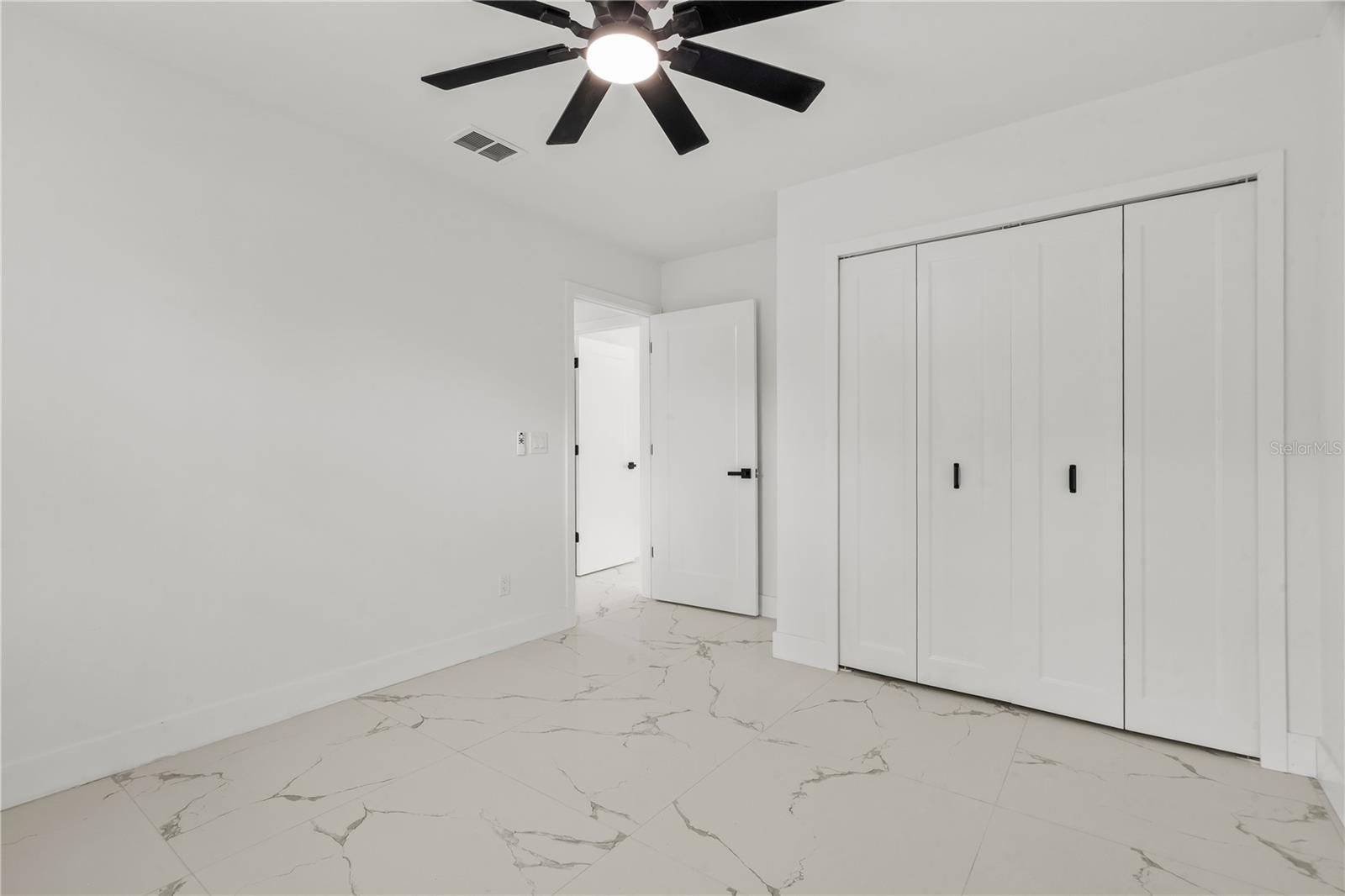 4112 W WALLACE AVE — photo 22