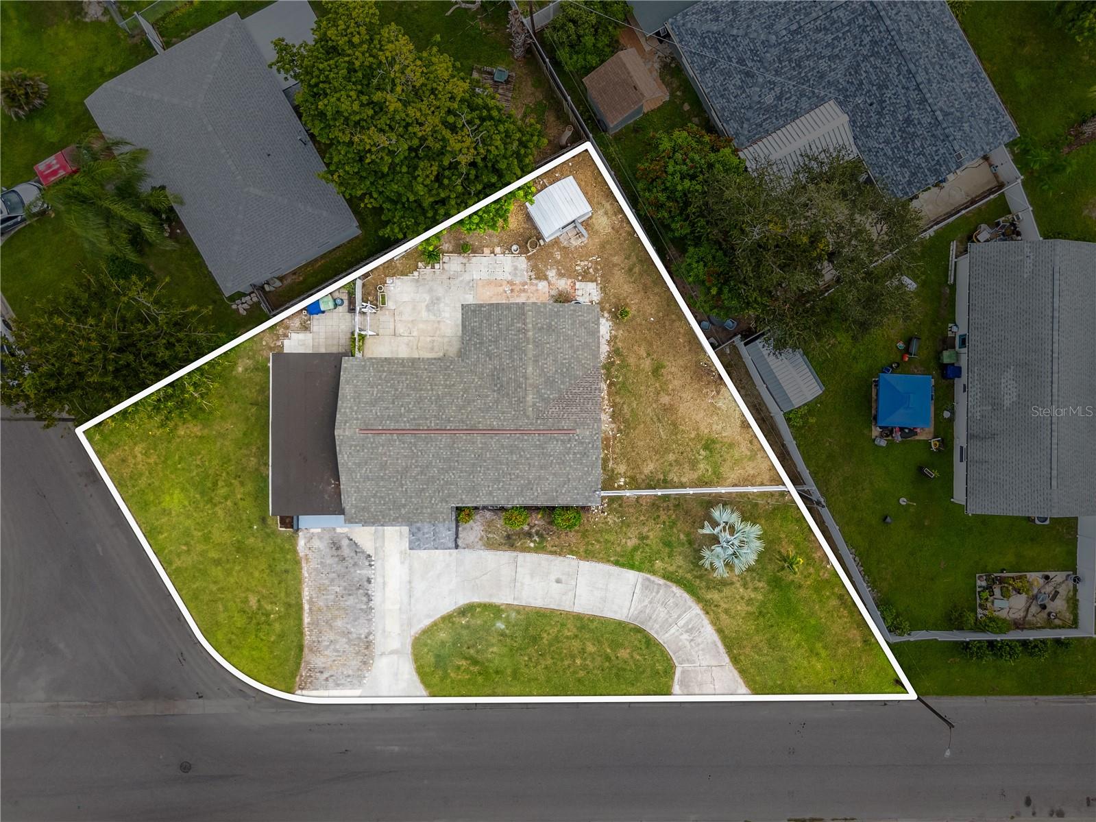 4112 W WALLACE AVE — photo 40