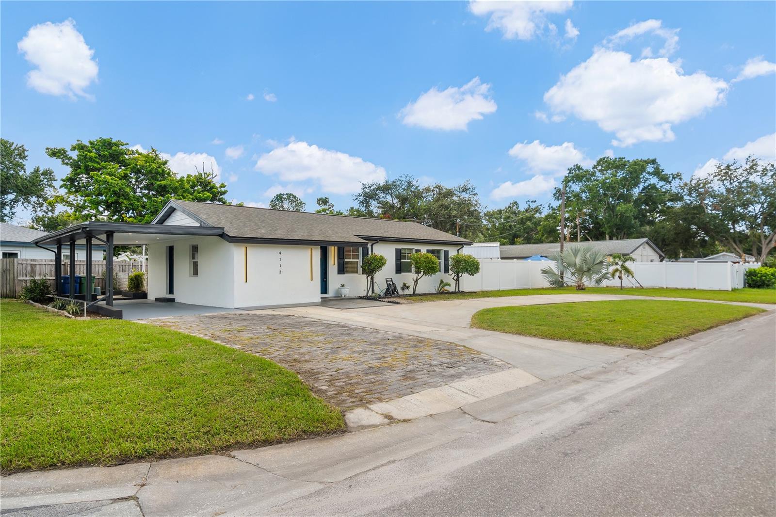 4112 W WALLACE AVE — photo 3