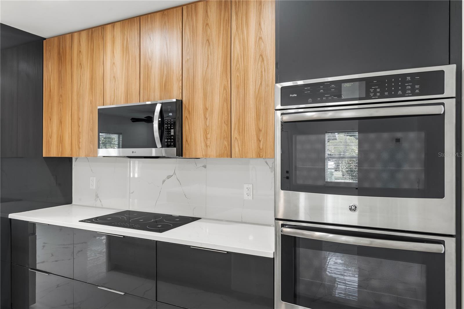 4112 W WALLACE AVE — photo 15