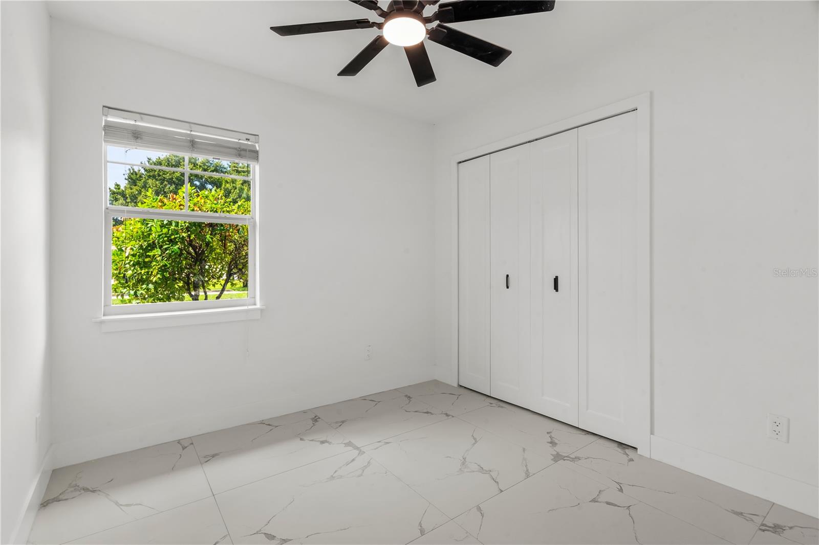 4112 W WALLACE AVE — photo 18