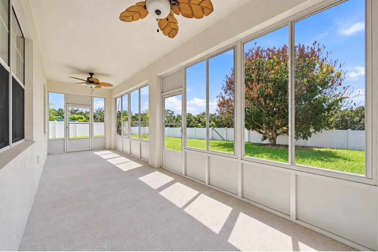 11139 GOLDEN SILENCE DR — photo 32