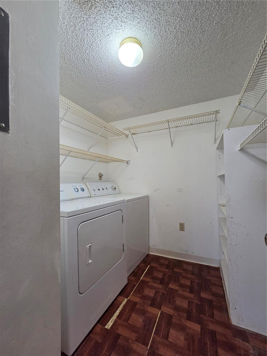 1700 PINE RIDGE WAY E #C1 — photo 22