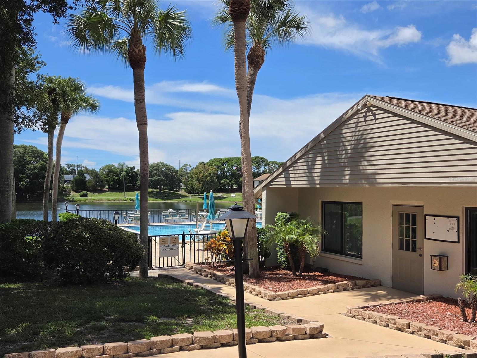 1700 PINE RIDGE WAY E #C1 — photo 36