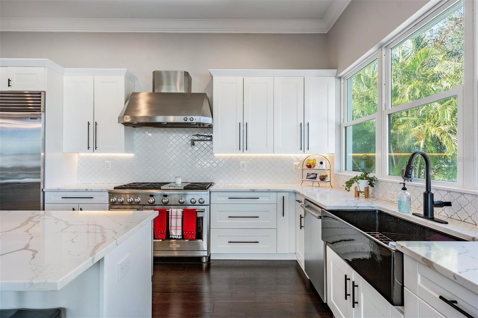 619 DANUBE AVE — photo 13