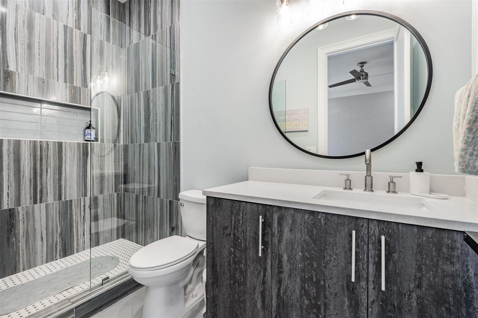 619 DANUBE AVE — photo 31