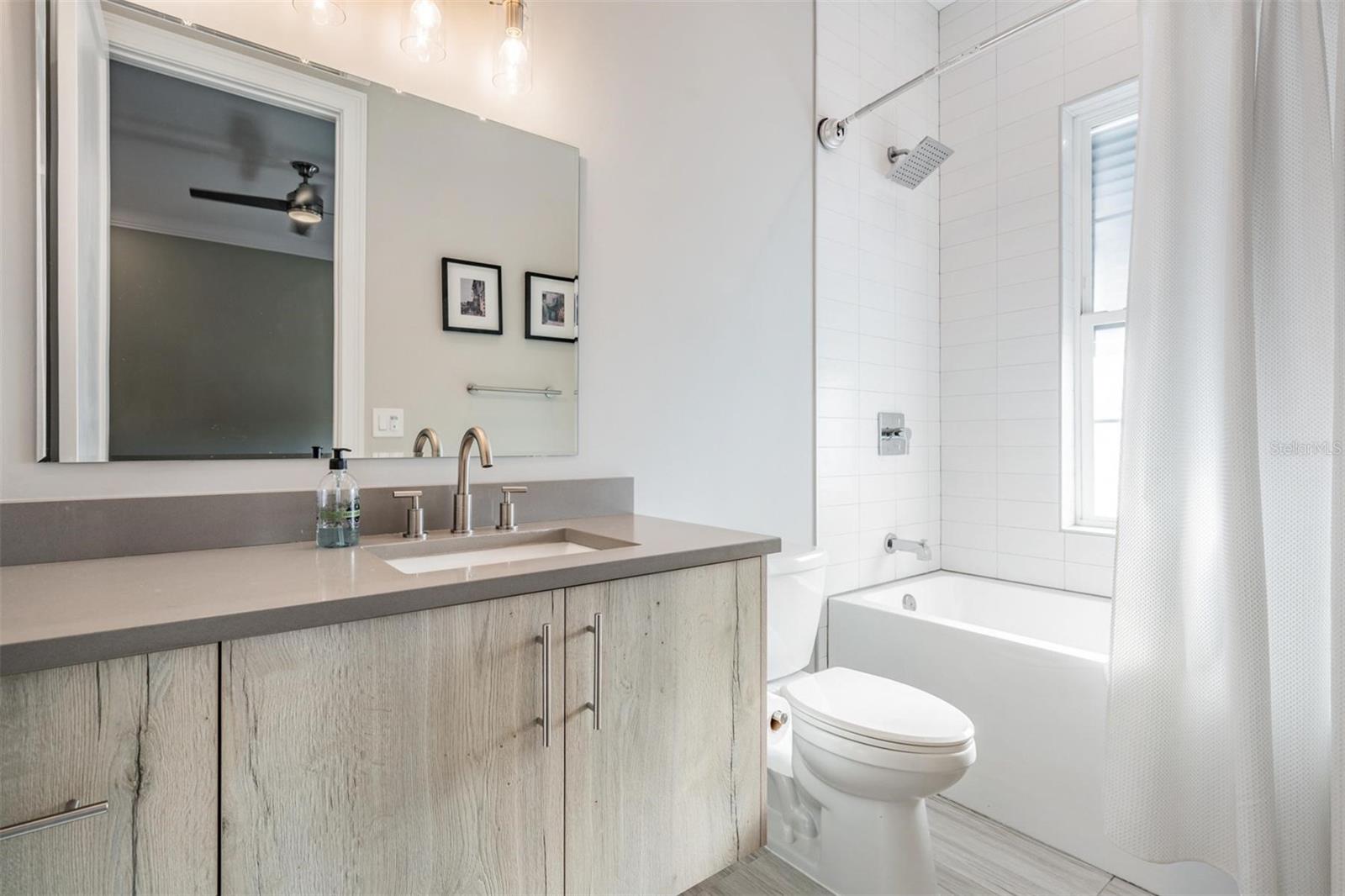 619 DANUBE AVE — photo 33