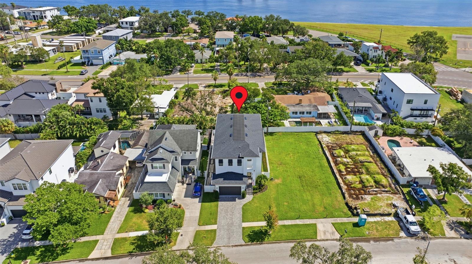 619 DANUBE AVE — photo 48