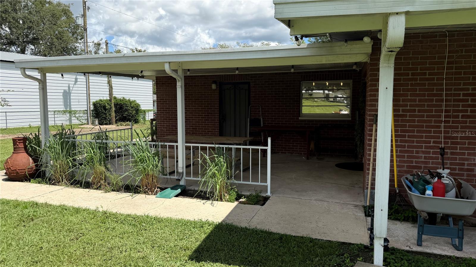 3933 ALLEN RD — photo 4