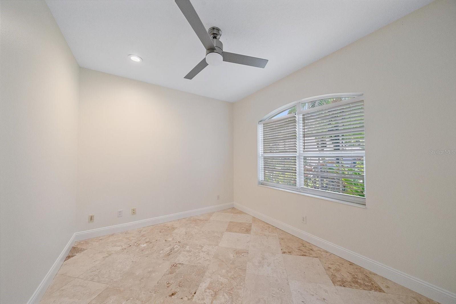 11915 CLUBHOUSE DR — photo 31