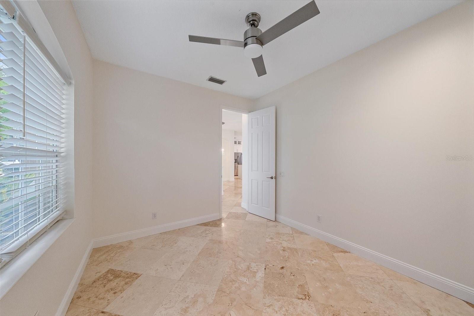 11915 CLUBHOUSE DR — photo 32