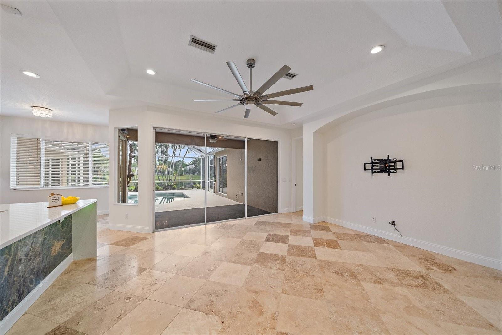 11915 CLUBHOUSE DR — photo 16