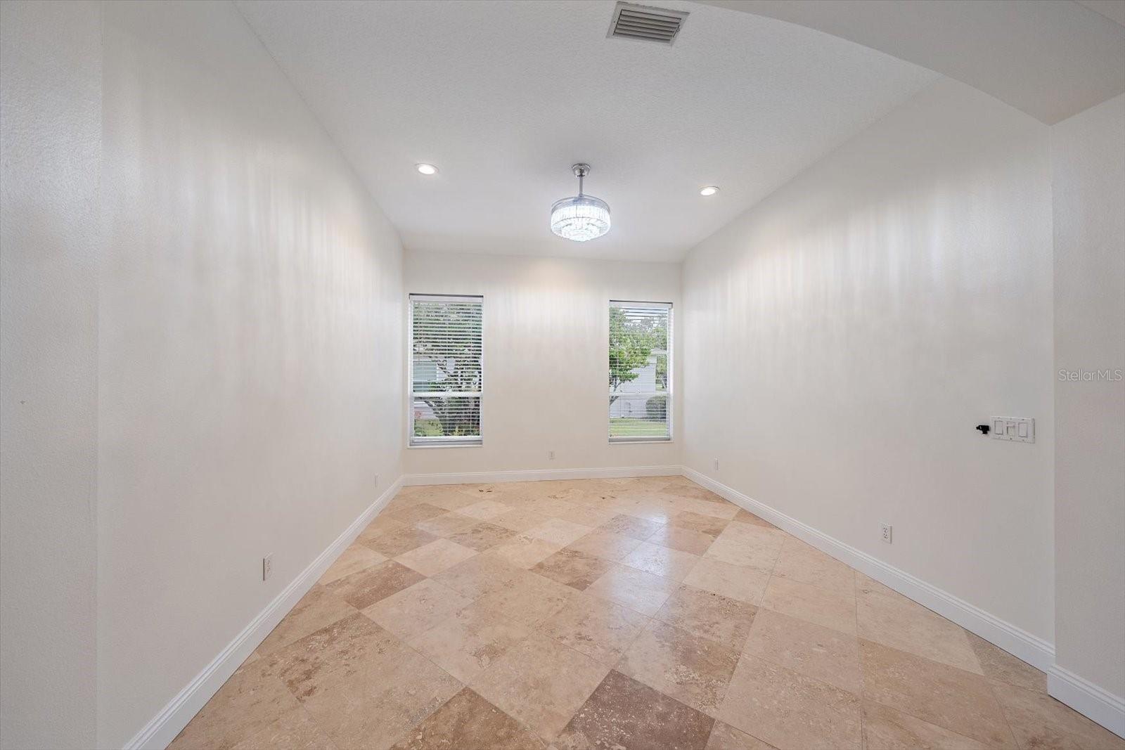11915 CLUBHOUSE DR — photo 9