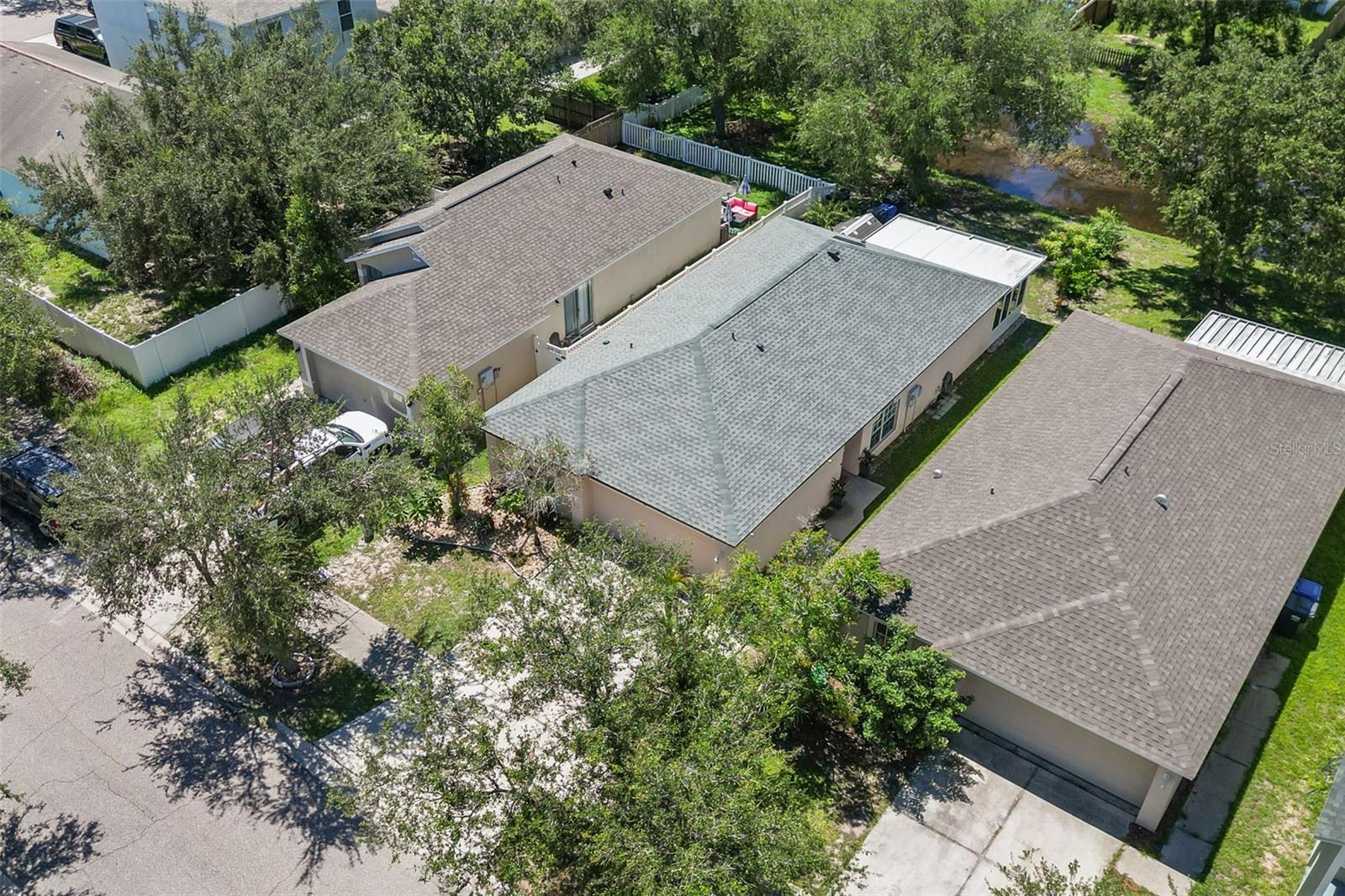 1012 BRENTON LEAF DR — photo 33