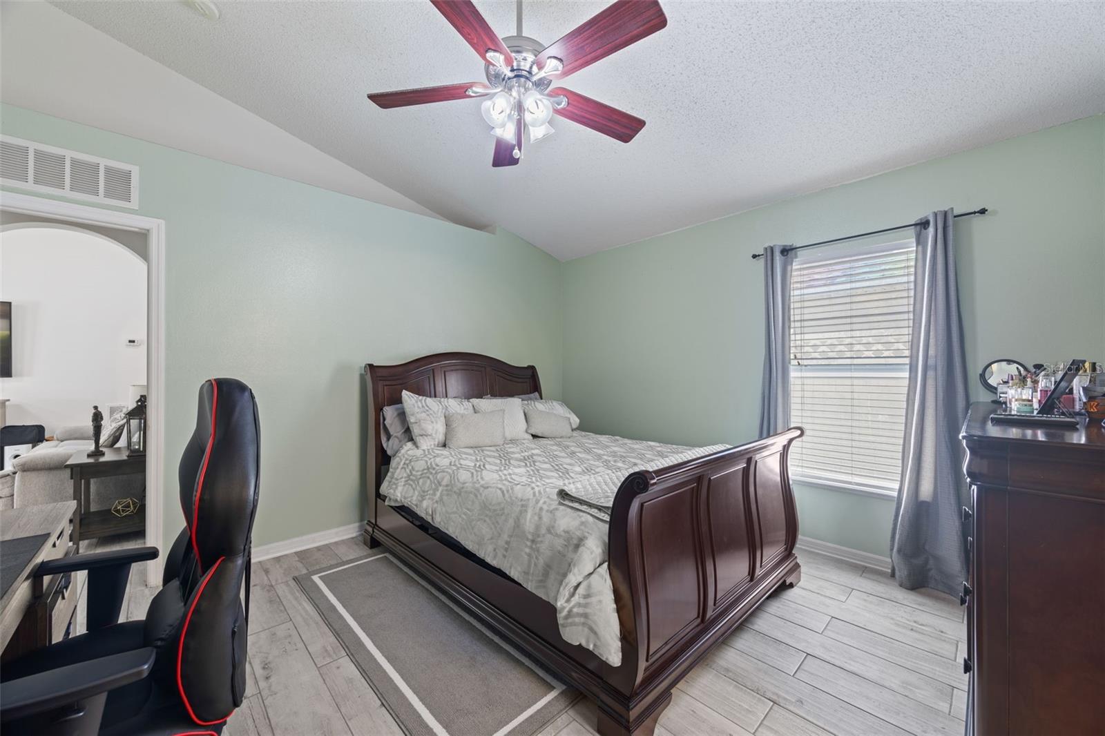 1012 BRENTON LEAF DR — photo 22