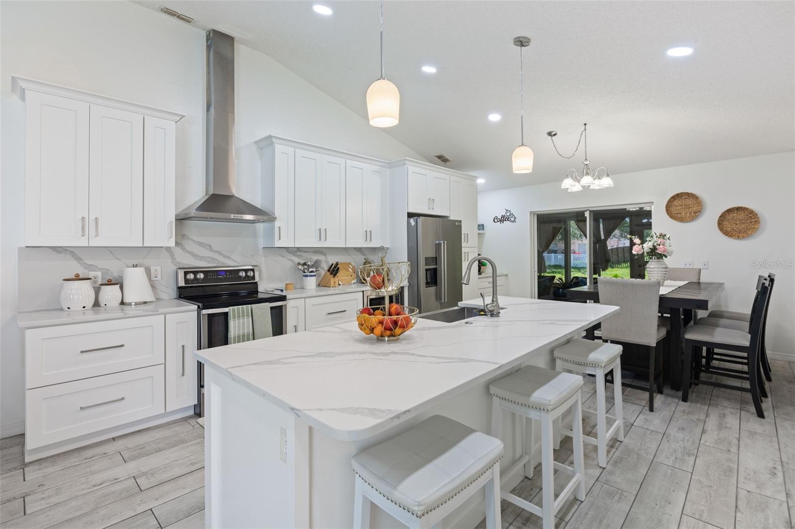 1012 BRENTON LEAF DR — photo 8
