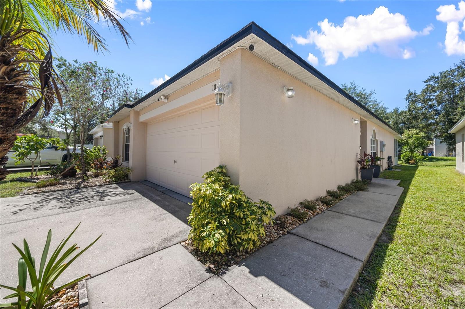 1012 BRENTON LEAF DR — photo 4
