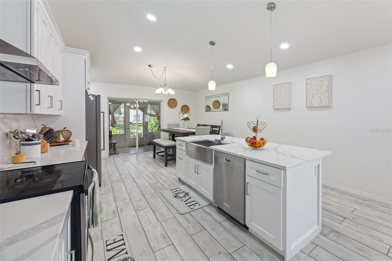1012 BRENTON LEAF DR — photo 10