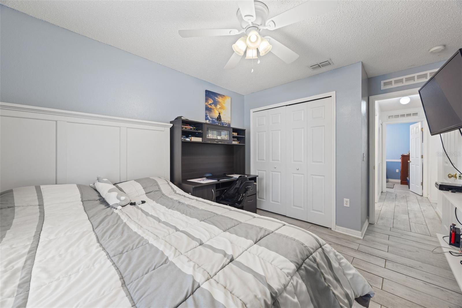 1012 BRENTON LEAF DR — photo 17