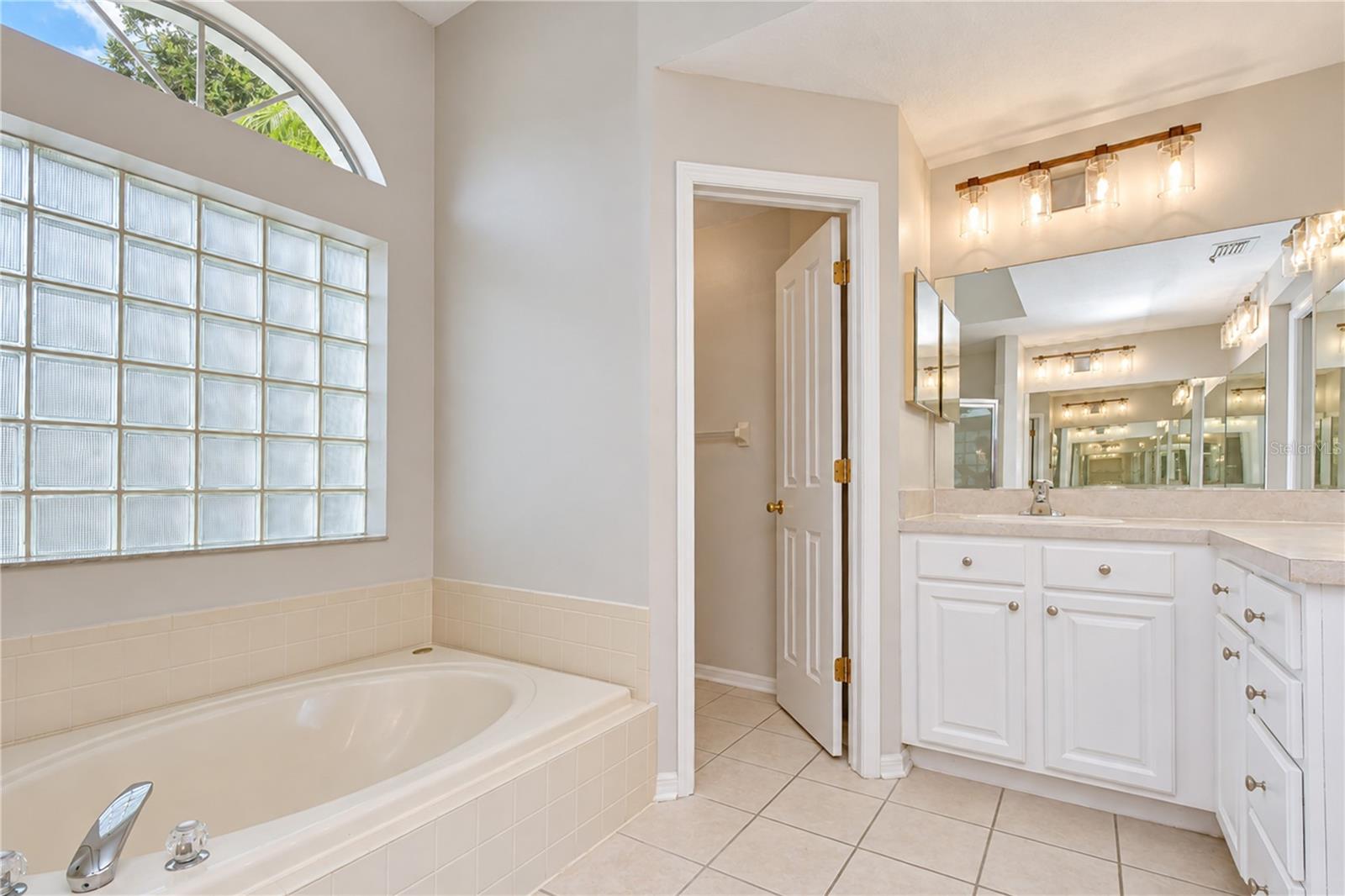 29619 ALLEGRO DR — photo 34