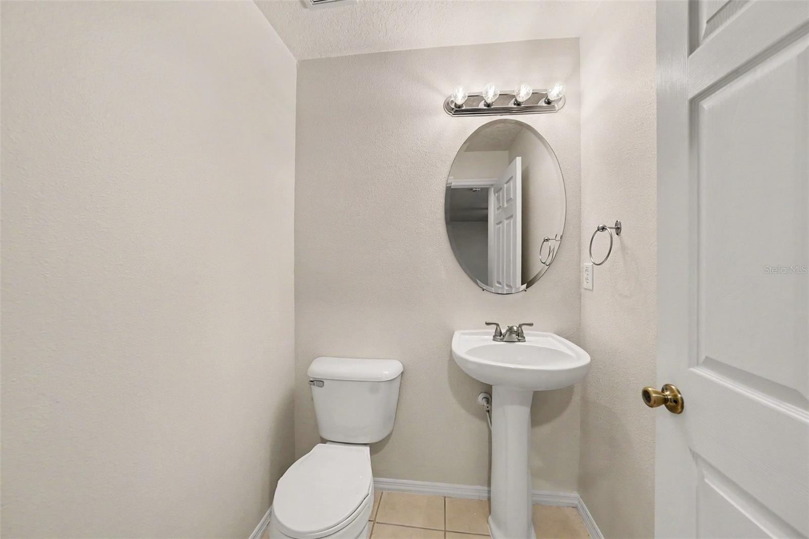 13939 JACOBSON DR — photo 18