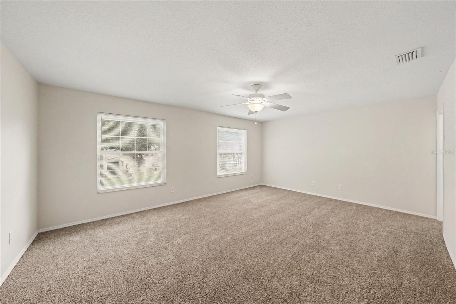 13939 JACOBSON DR — photo 10