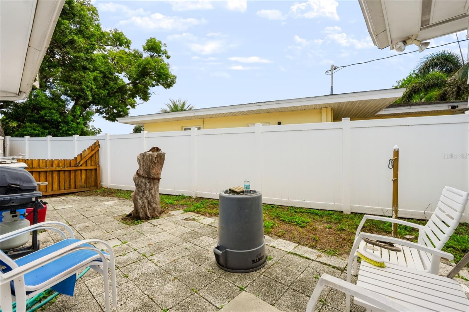 2199 NOTTINGHAM DR — photo 32