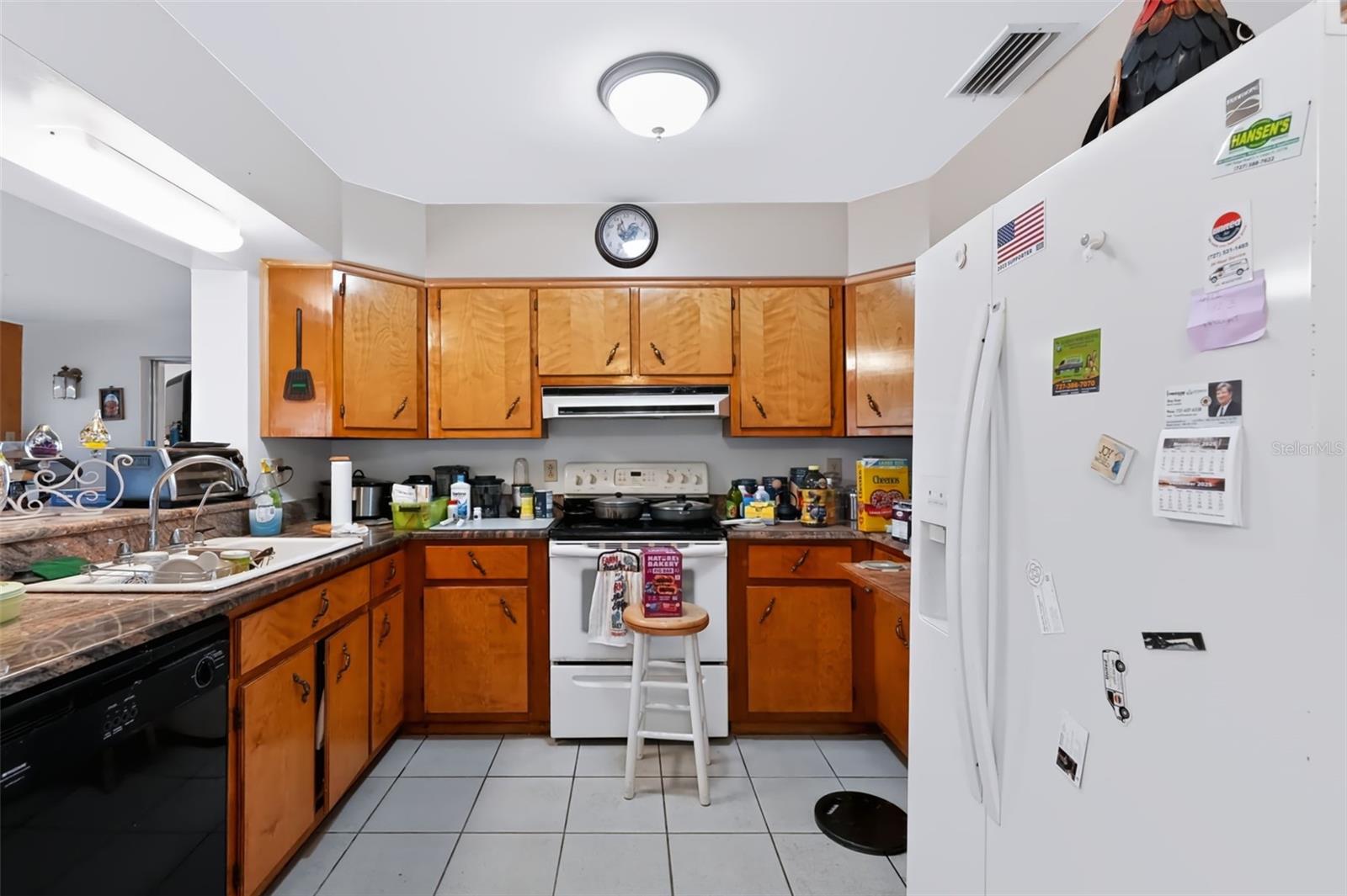 2199 NOTTINGHAM DR — photo 25