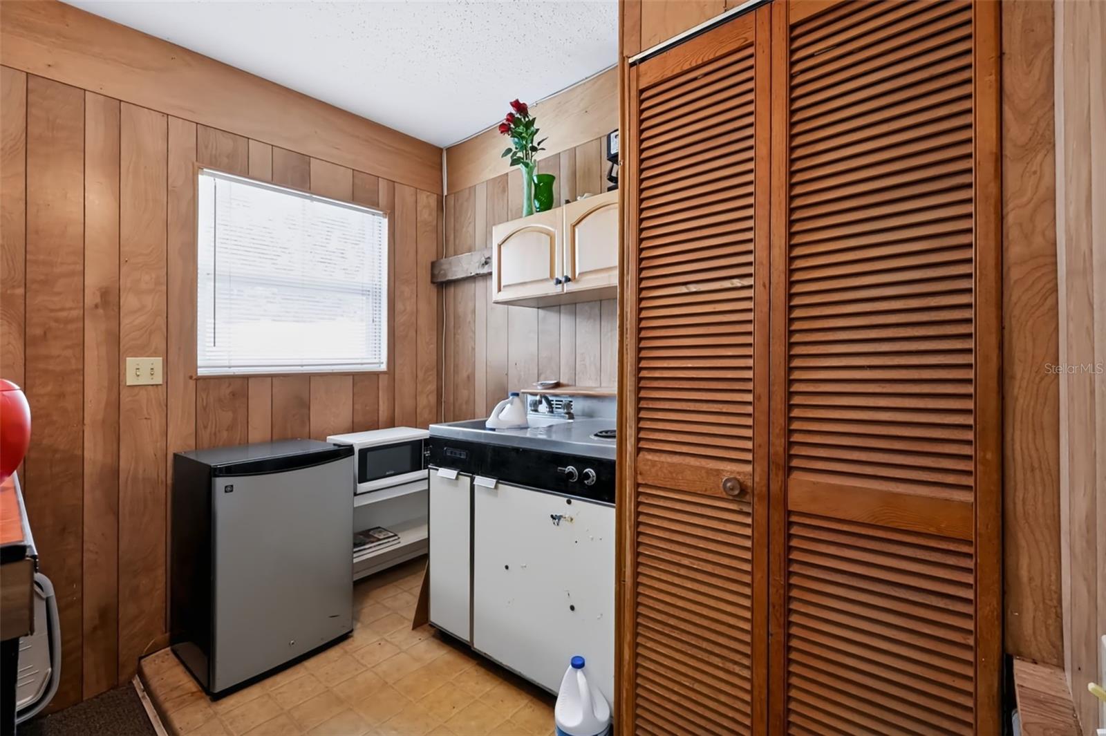 2199 NOTTINGHAM DR — photo 20