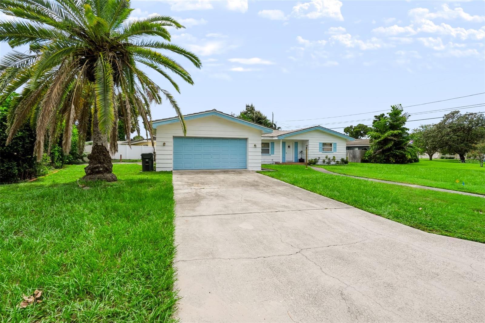 2199 NOTTINGHAM DR — photo 35