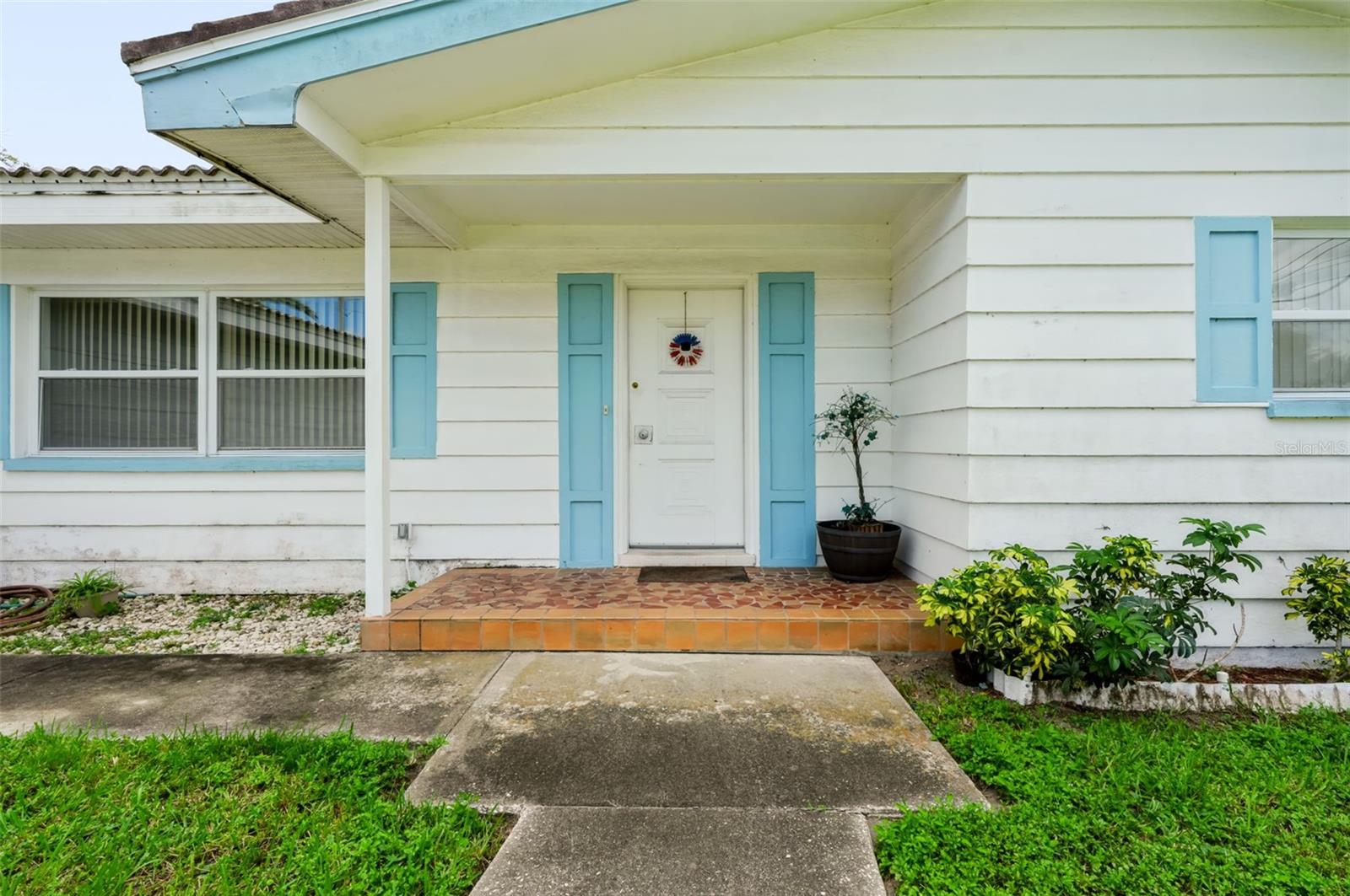 2199 NOTTINGHAM DR — photo 2