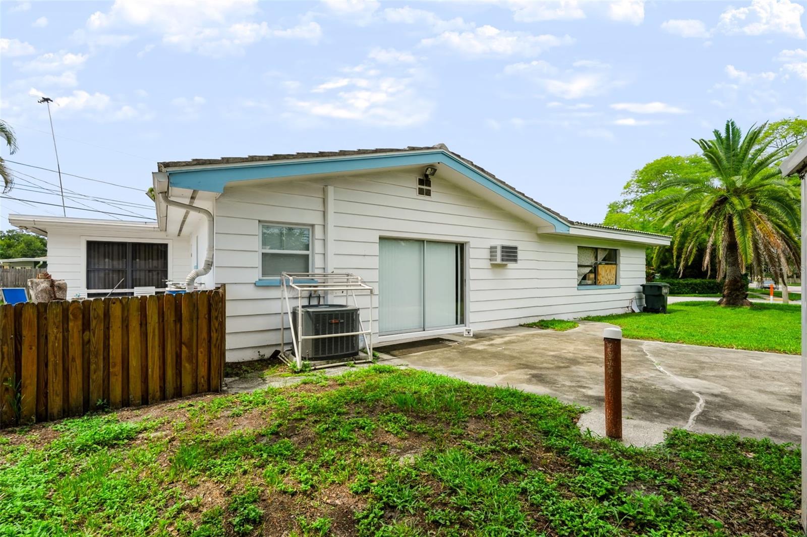 2199 NOTTINGHAM DR — photo 38