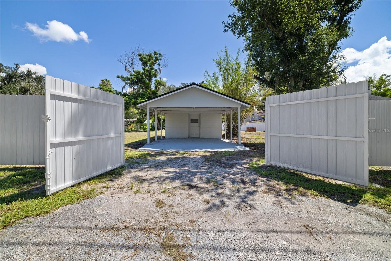 11002 RIVERVIEW DR — photo 47