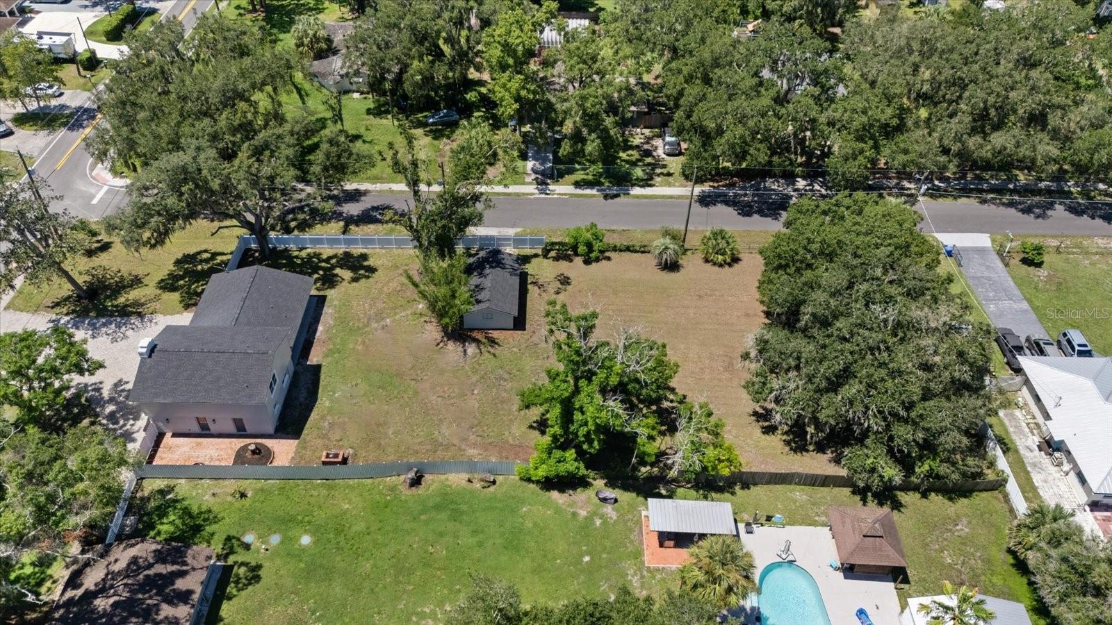 11002 RIVERVIEW DR — photo 49