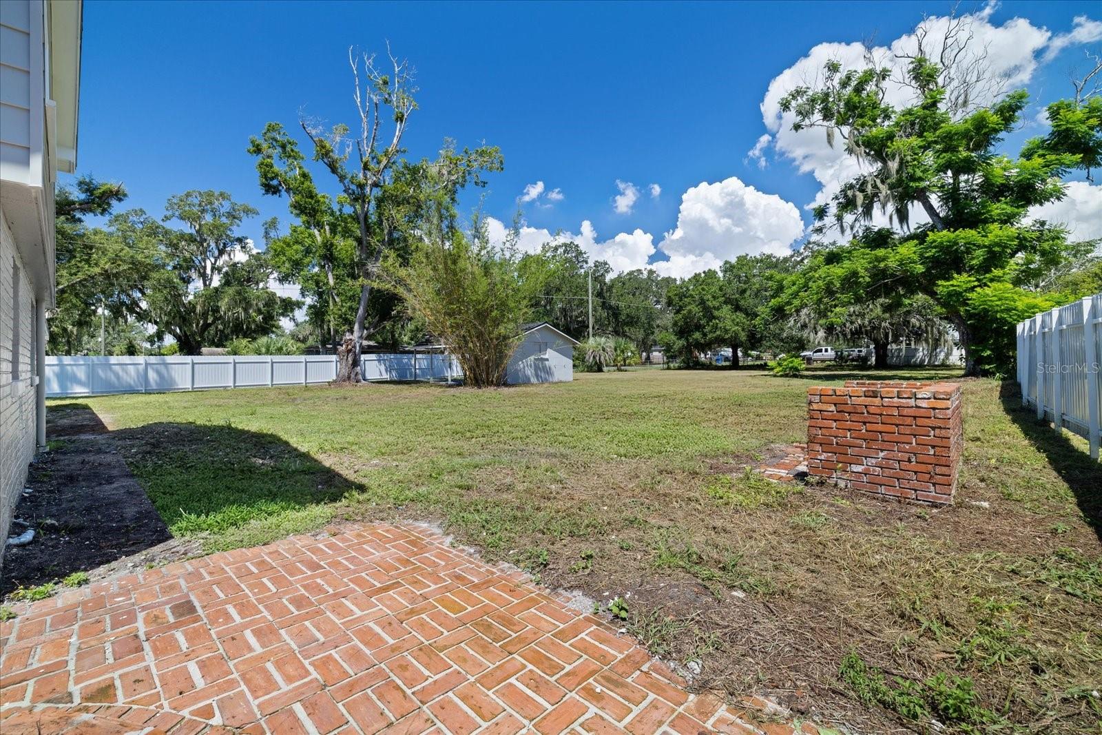 11002 RIVERVIEW DR — photo 43