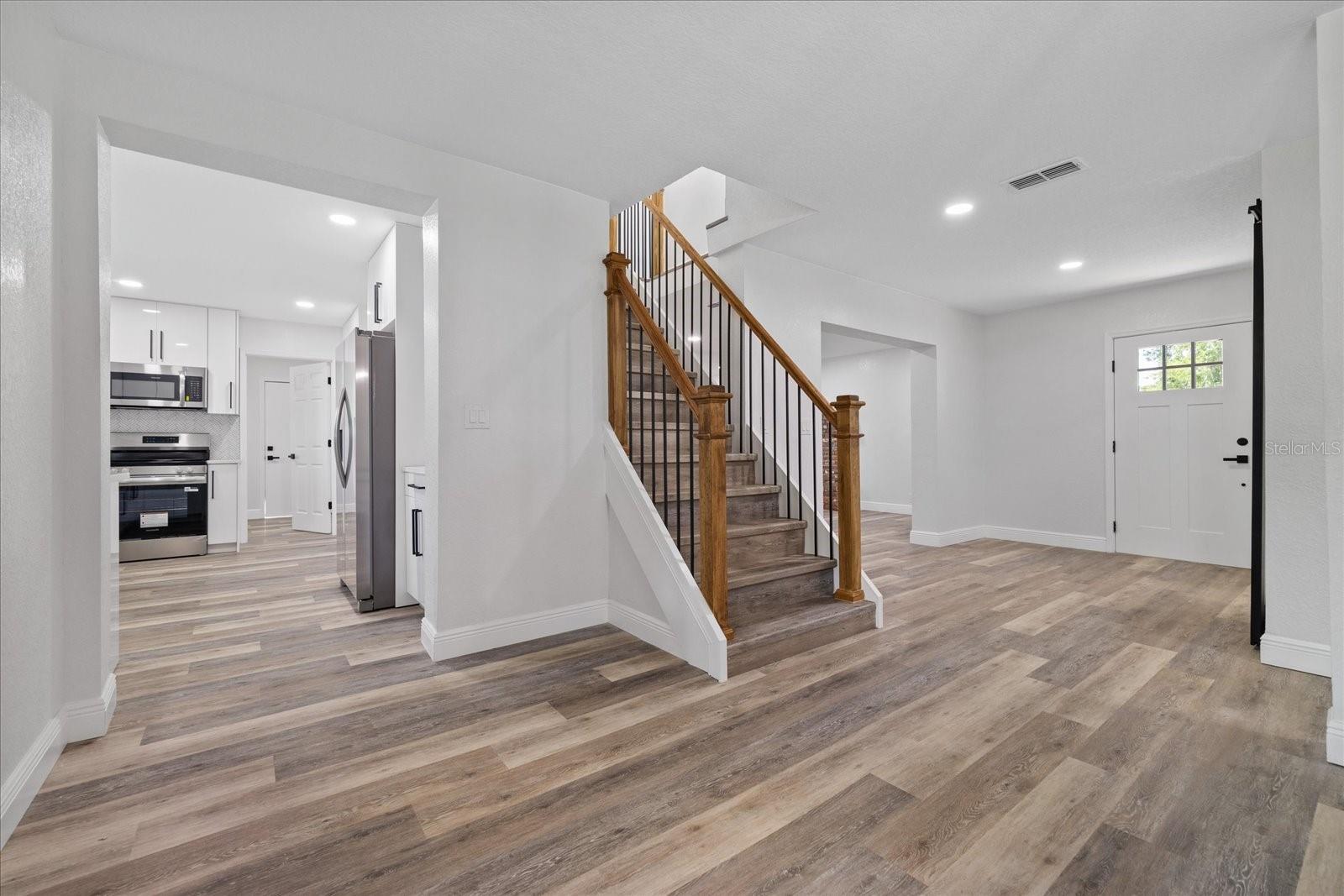 11002 RIVERVIEW DR — photo 12