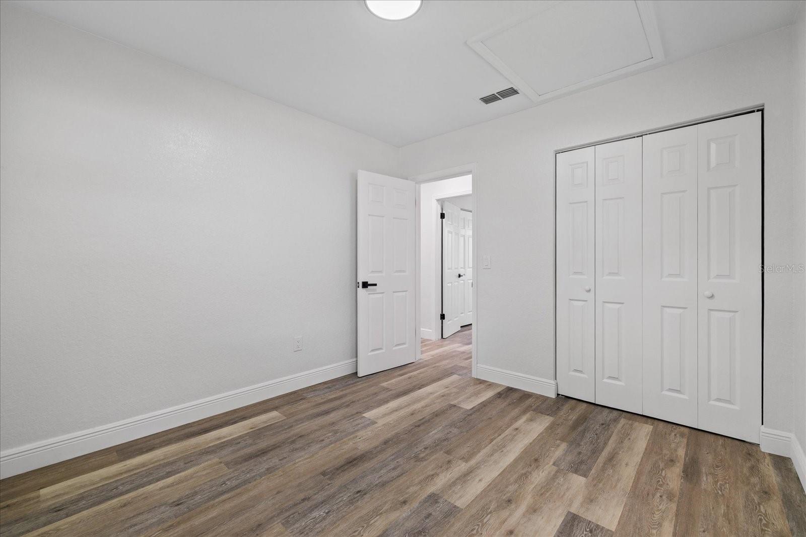 11002 RIVERVIEW DR — photo 33