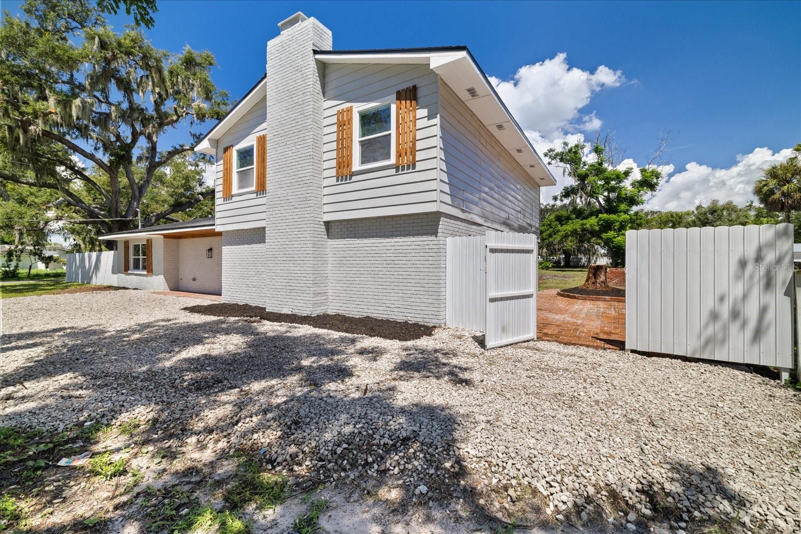 11002 RIVERVIEW DR — photo 5